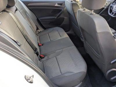 2019 Volkswagen e-Golf SE