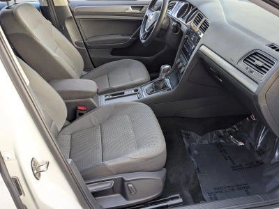 2019 Volkswagen e-Golf SE