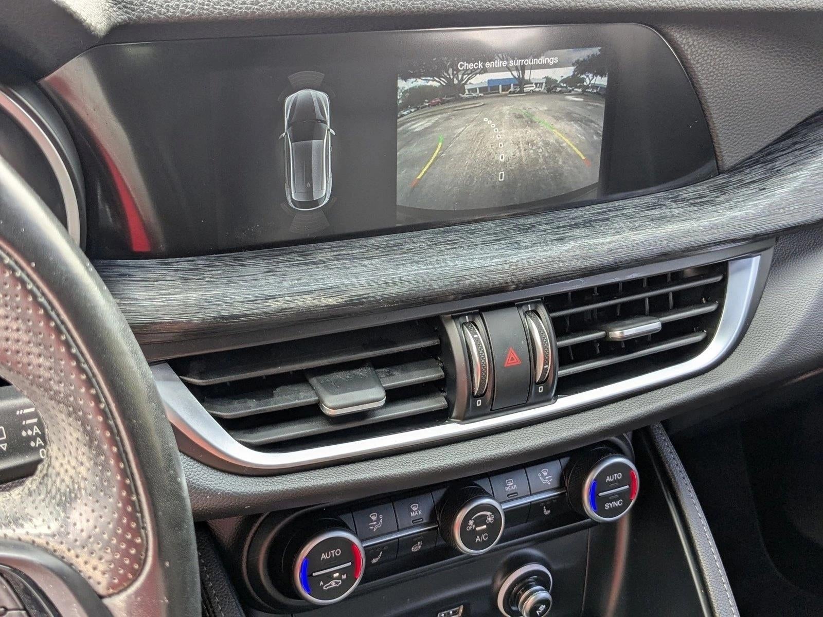 2023 Alfa Romeo Stelvio Base