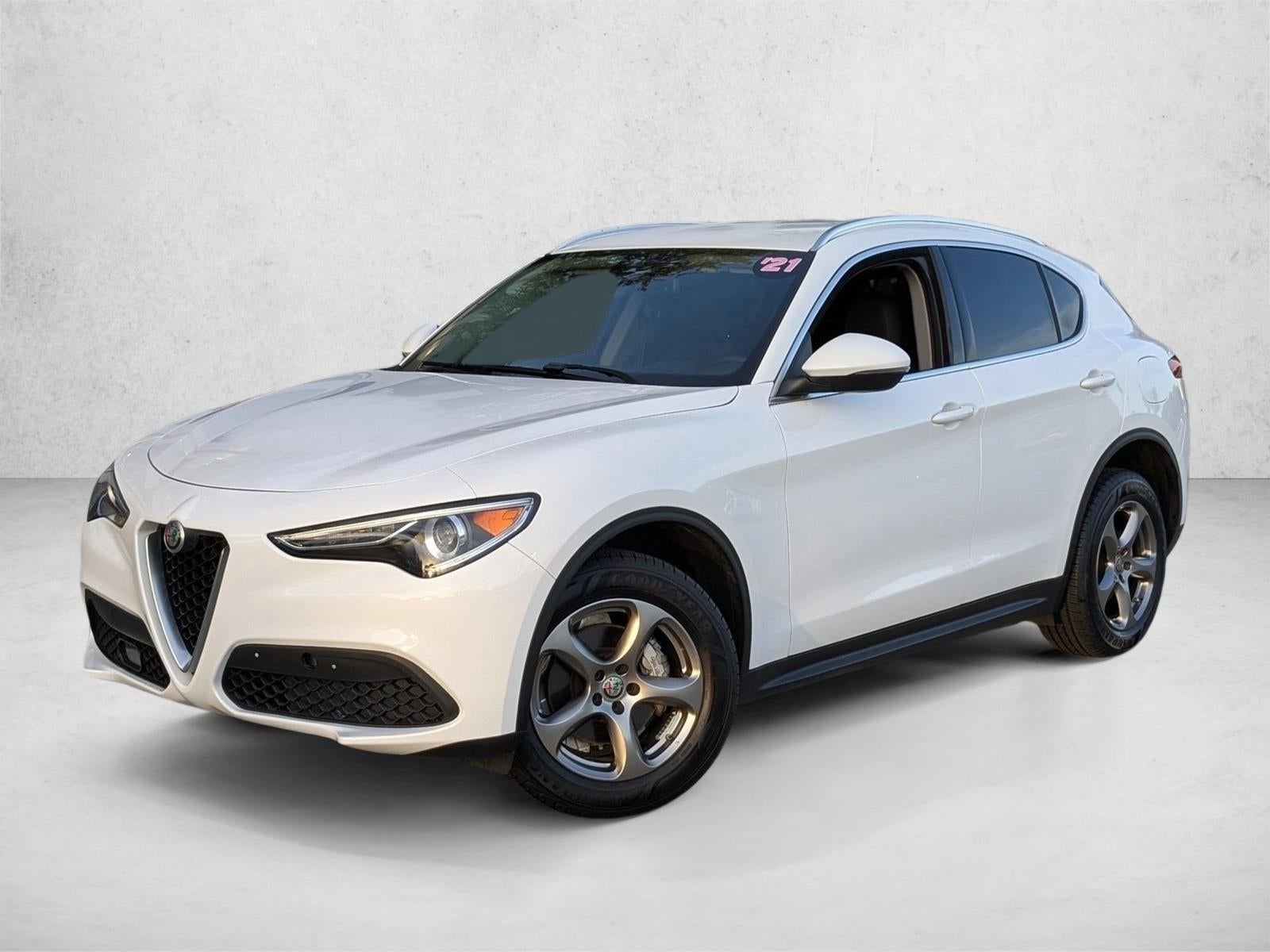 2021 Alfa Romeo Stelvio Base