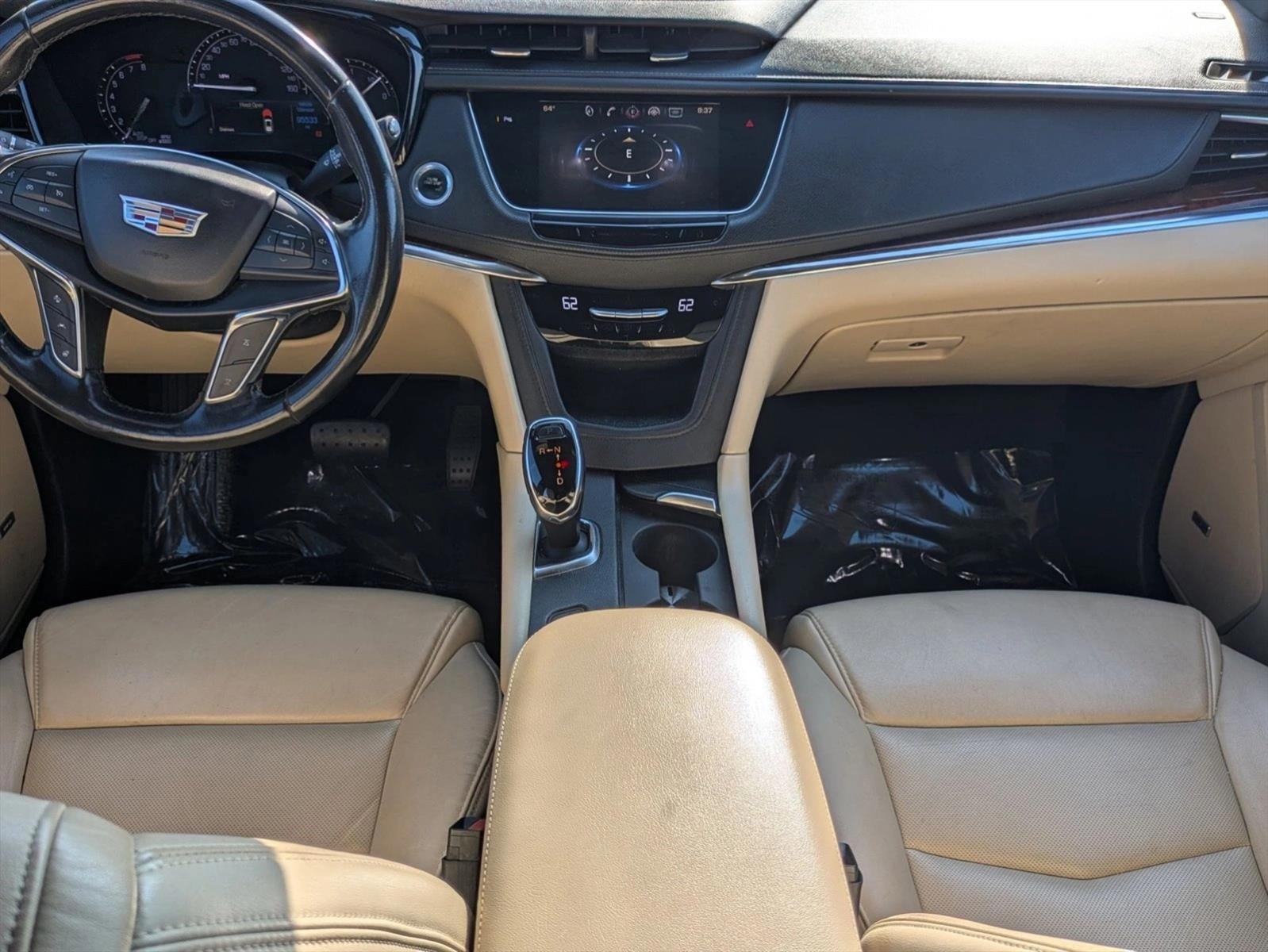 2018 Cadillac XT5 Luxury FWD