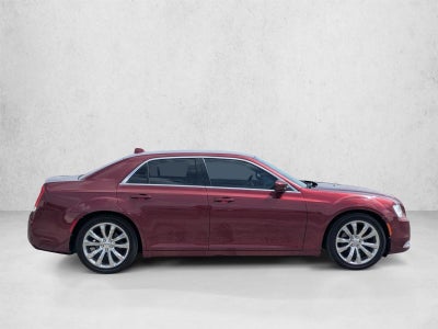 2017 Chrysler 300 Limited