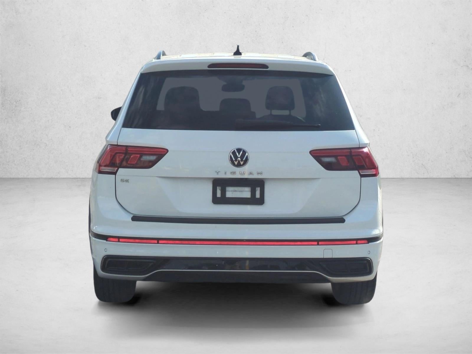 2022 Volkswagen Tiguan SE R-Line Black