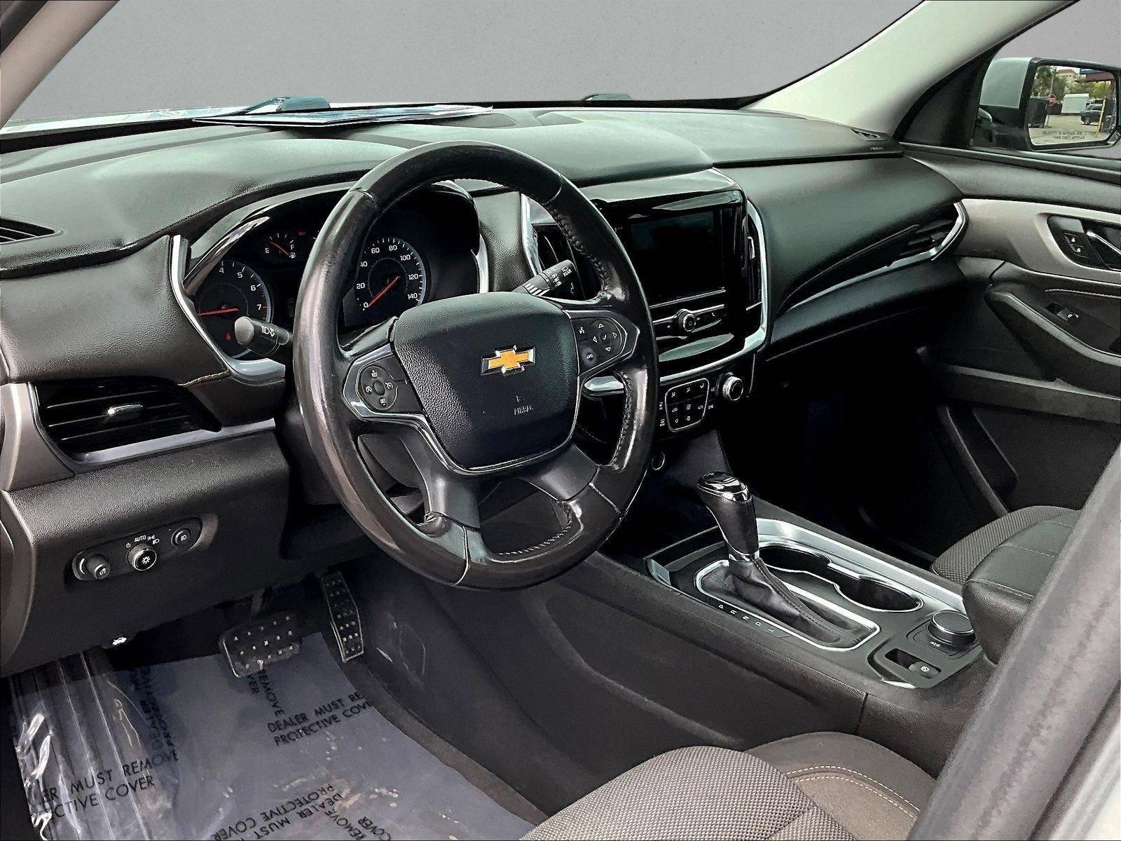 2020 Chevrolet Traverse LT Cloth