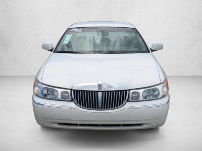 2000 Lincoln Town Car Signature