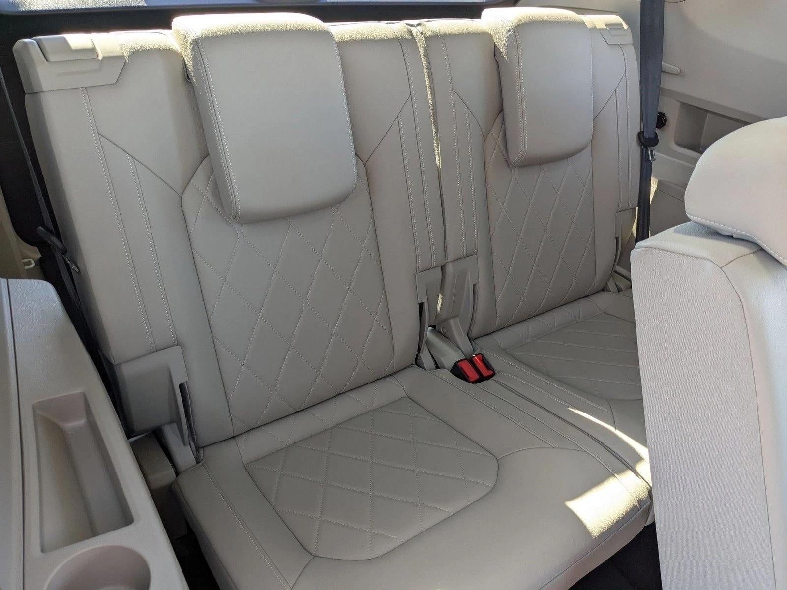 2025 Volkswagen Atlas 2.0T SEL Premium R-Line