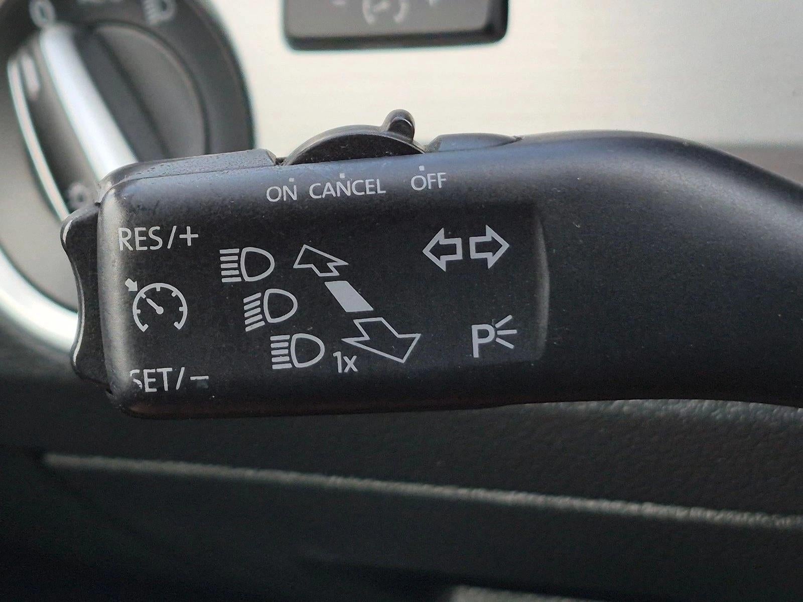 2013 Volkswagen Passat 2.5L SE