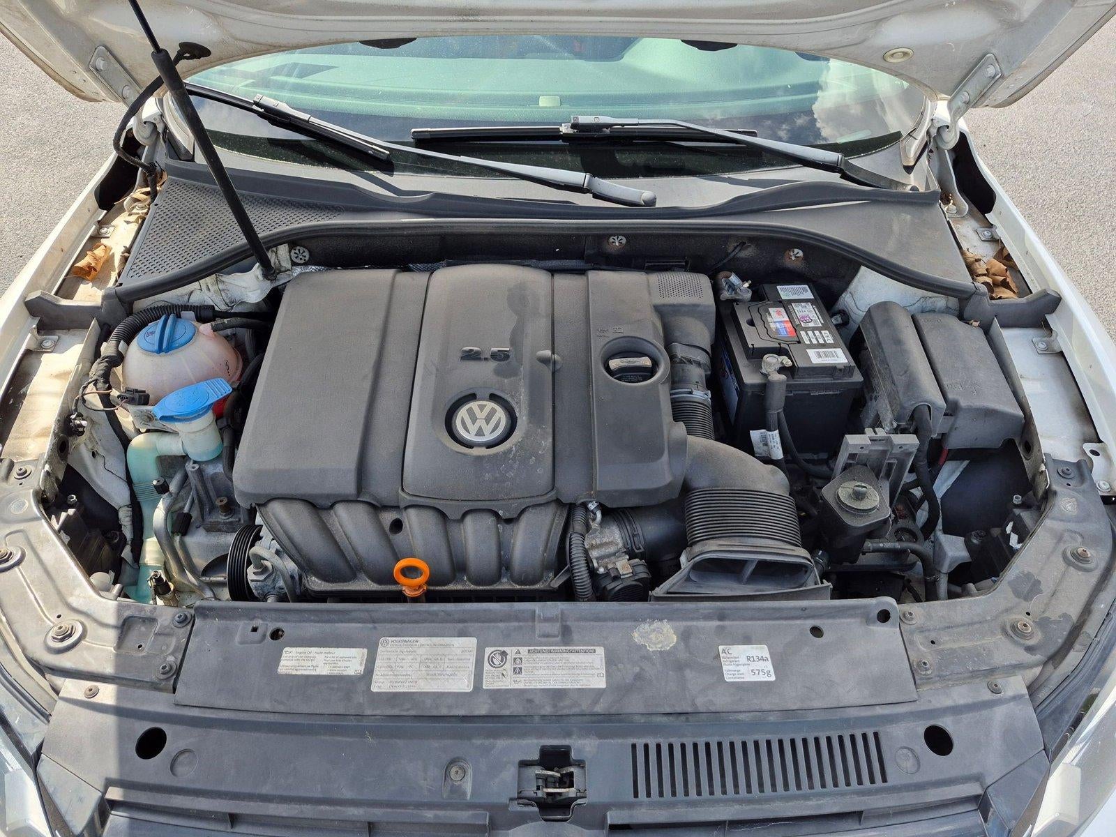 2013 Volkswagen Passat 2.5L SE