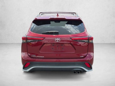 2022 Toyota Highlander XSE
