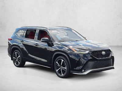 2022 Toyota Highlander XSE