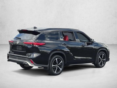 2022 Toyota Highlander XSE