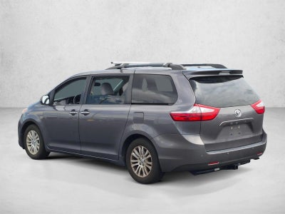 2015 Toyota Sienna XLE