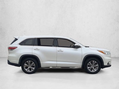 2016 Toyota Highlander LE Plus V6