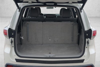 2016 Toyota Highlander LE Plus V6