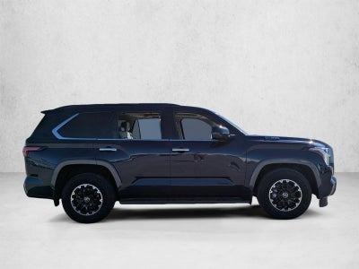 2023 Toyota Sequoia SR5