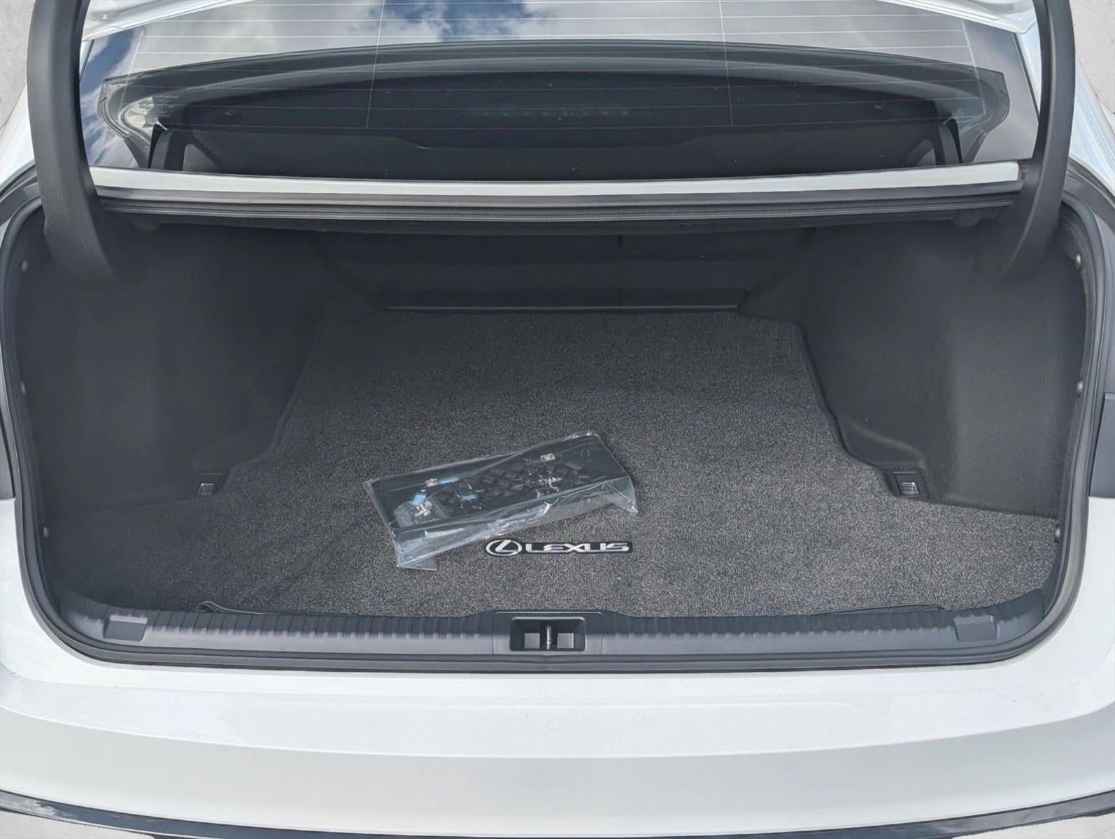 2025 Lexus IS IS 350 F SPORT Design