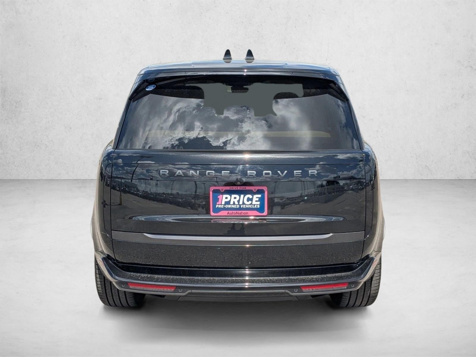 2025 Land Rover Range Rover SE