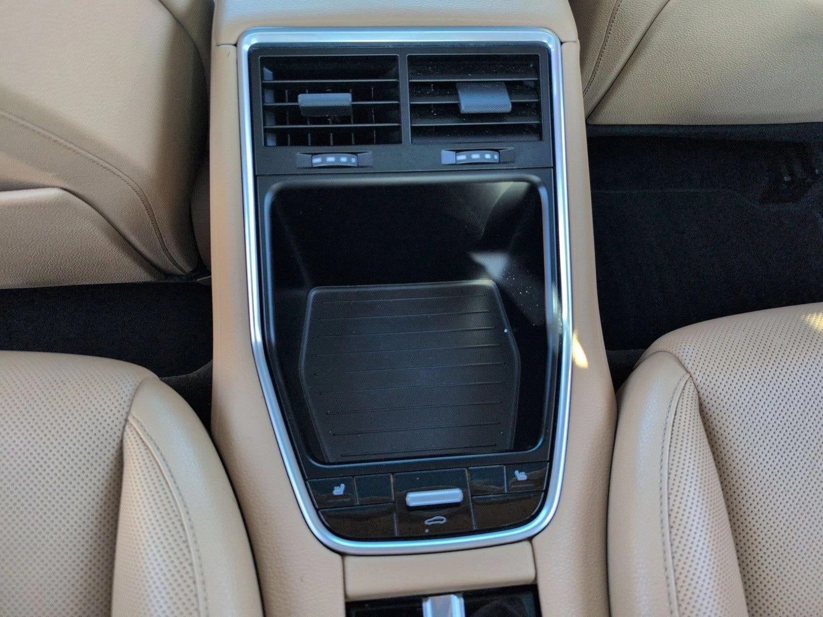 2017 Porsche Panamera Base