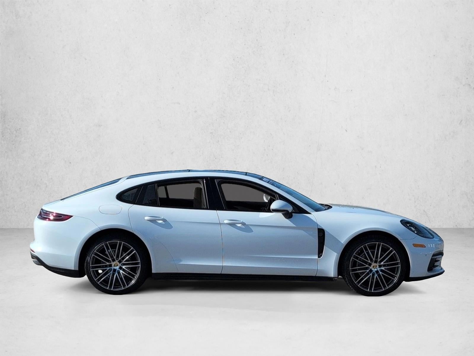 2017 Porsche Panamera Base