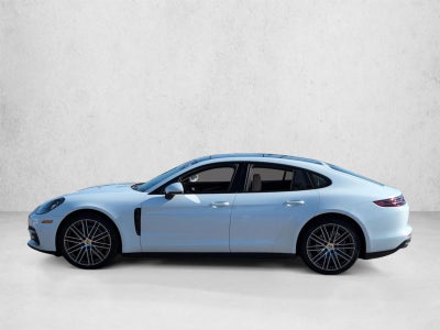 2017 Porsche Panamera Base