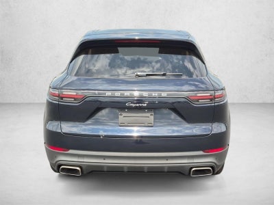 2022 Porsche Cayenne Base