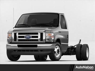 2022 Ford E-Series Cutaway Base