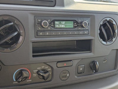 2022 Ford E-Series Cutaway Base