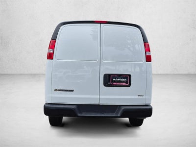 2025 Chevrolet Express Passenger 1LT