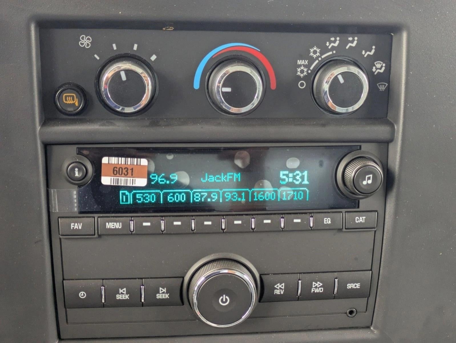 2025 Chevrolet Express Cutaway 3500 Base