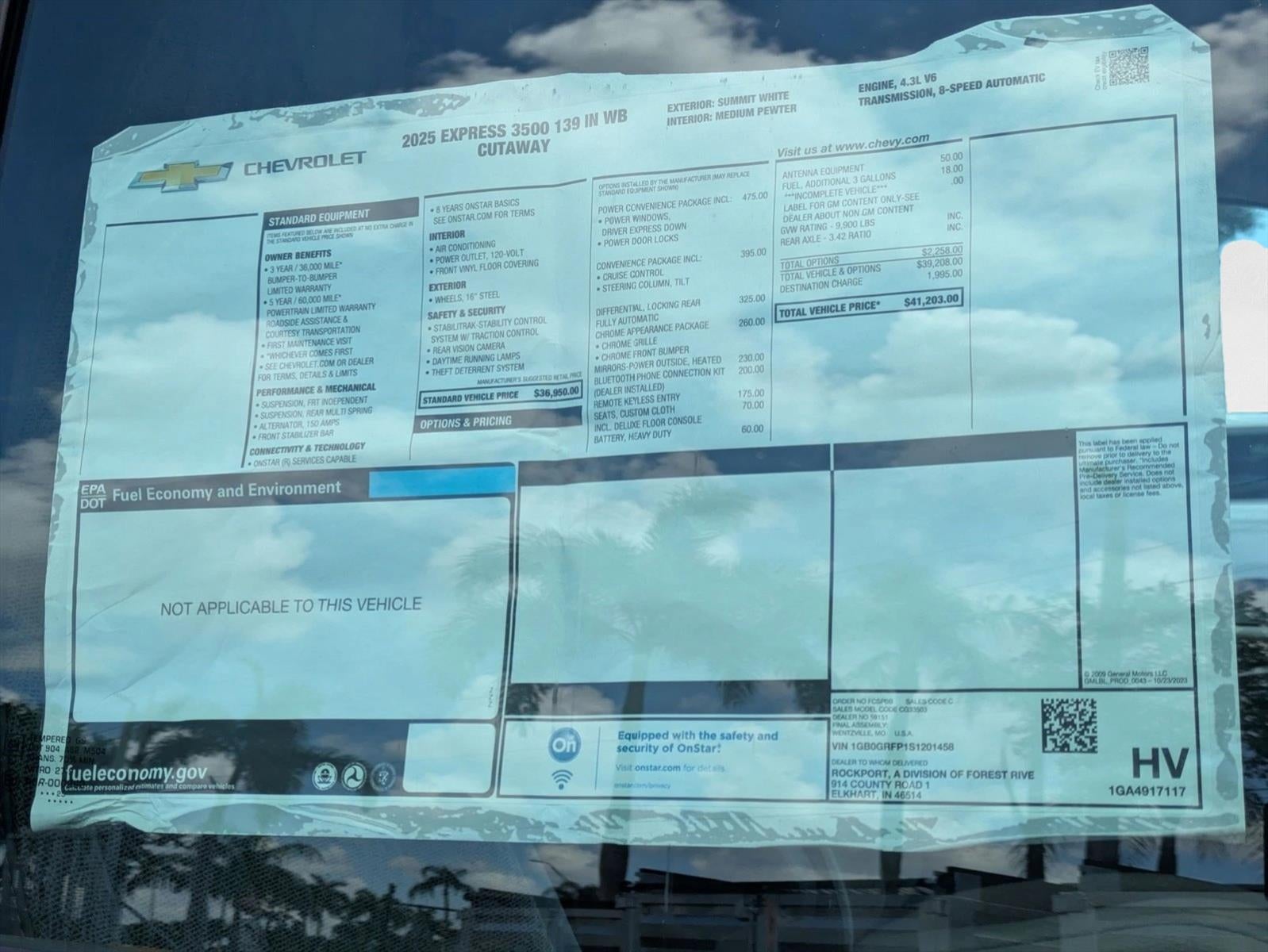 2025 Chevrolet Express Cutaway 3500 Base