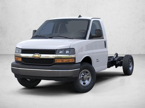 2025 Chevrolet Express Cutaway 3500 Base