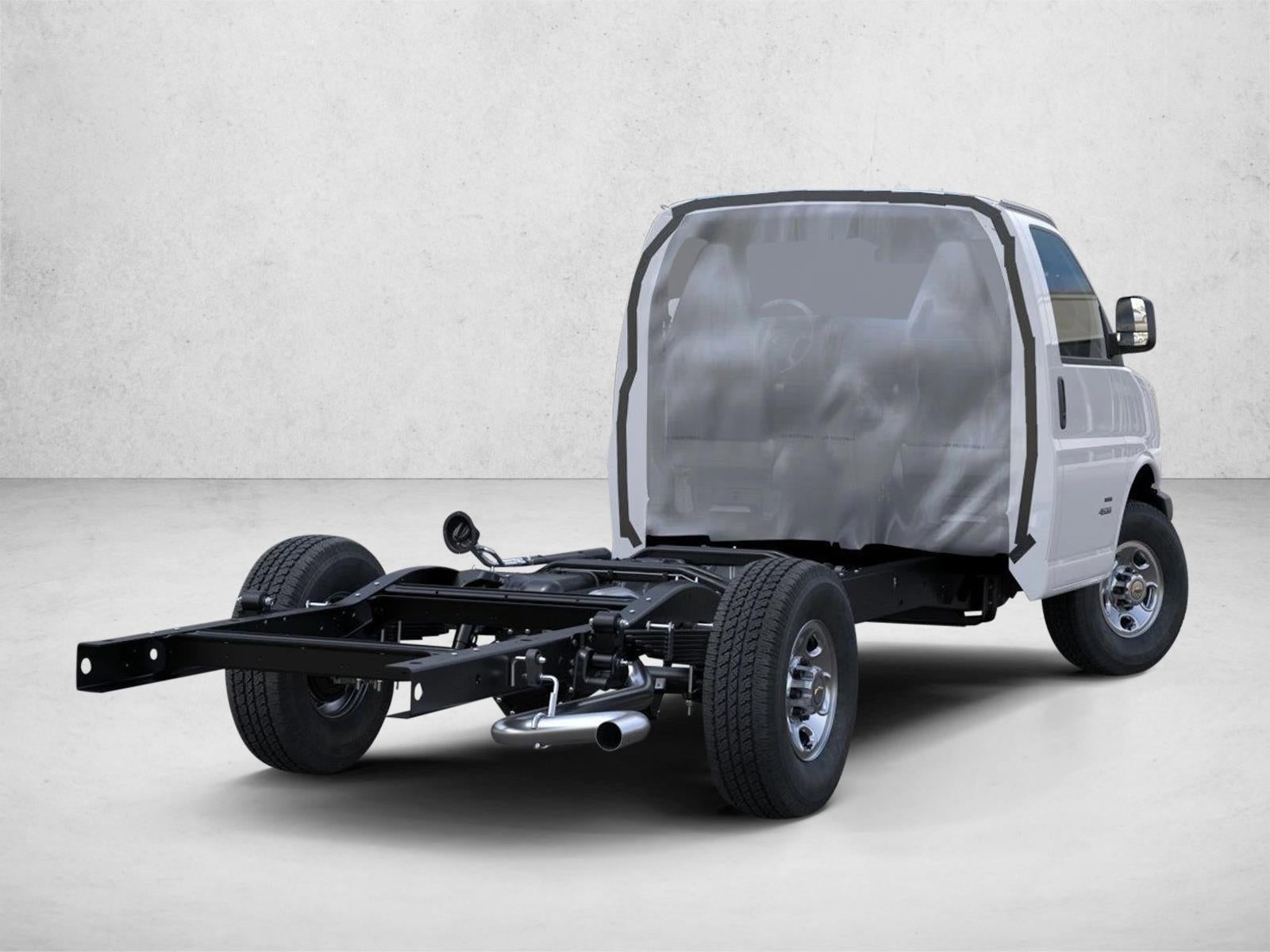 2025 Chevrolet Express Cutaway 3500 Base