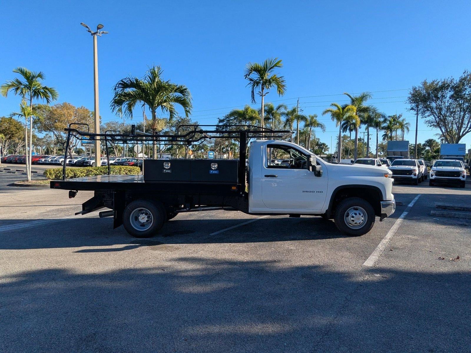 2025 Chevrolet Silverado 3500 HD Chassis Cab Work Truck