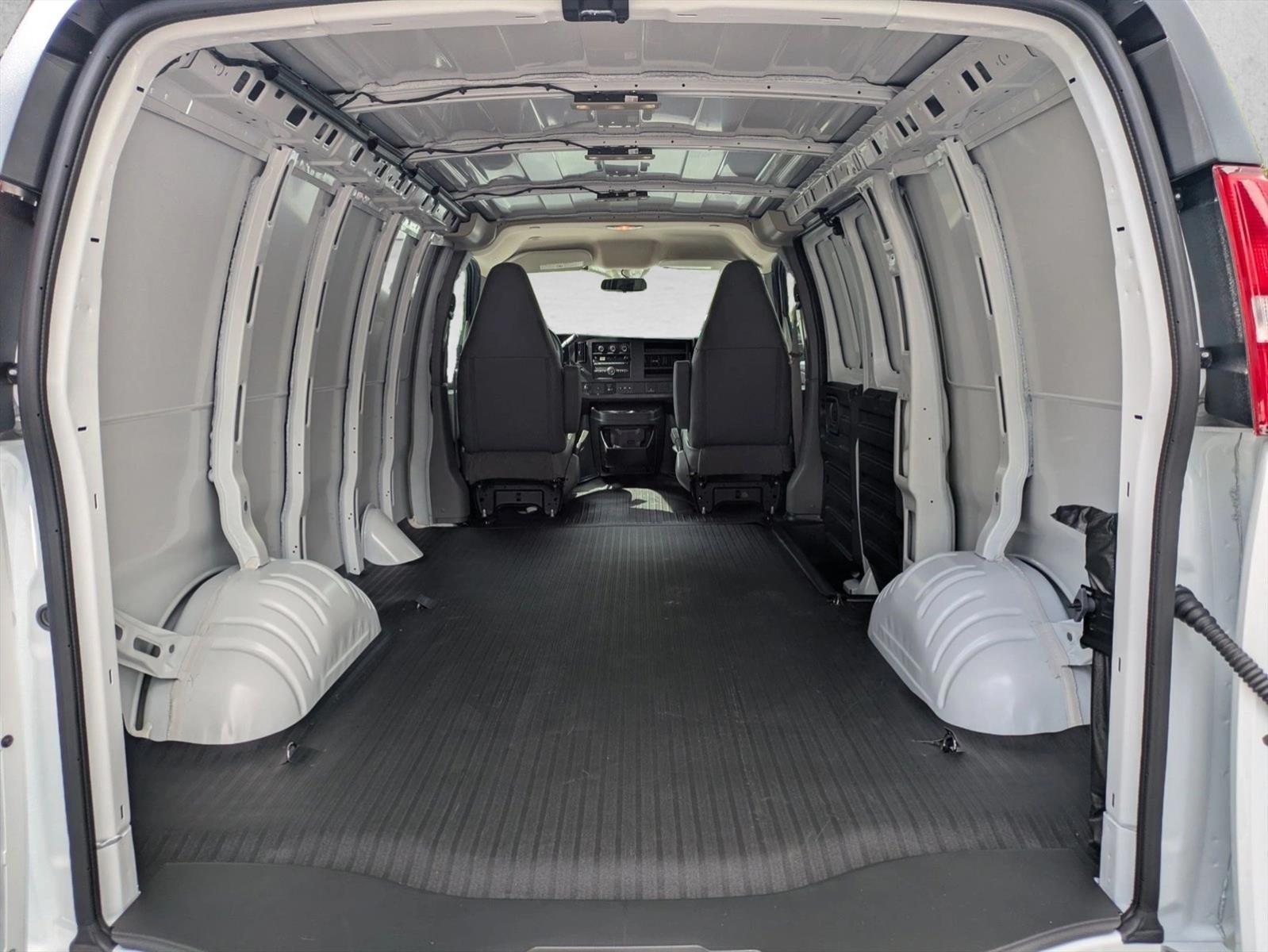 2025 Chevrolet Express Cargo 2500 Base