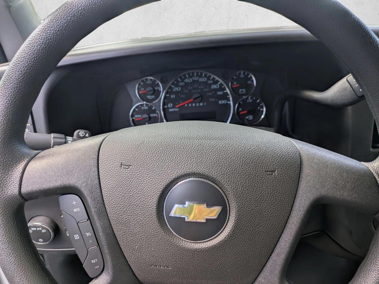 2025 Chevrolet Express Cargo Base