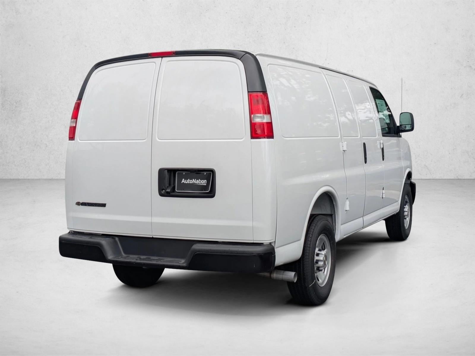 2025 Chevrolet Express Cargo Base