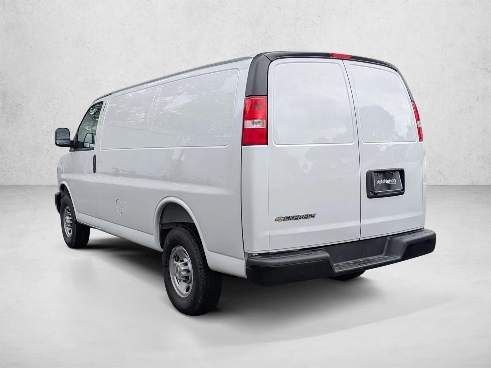 2025 Chevrolet Express Cargo Base