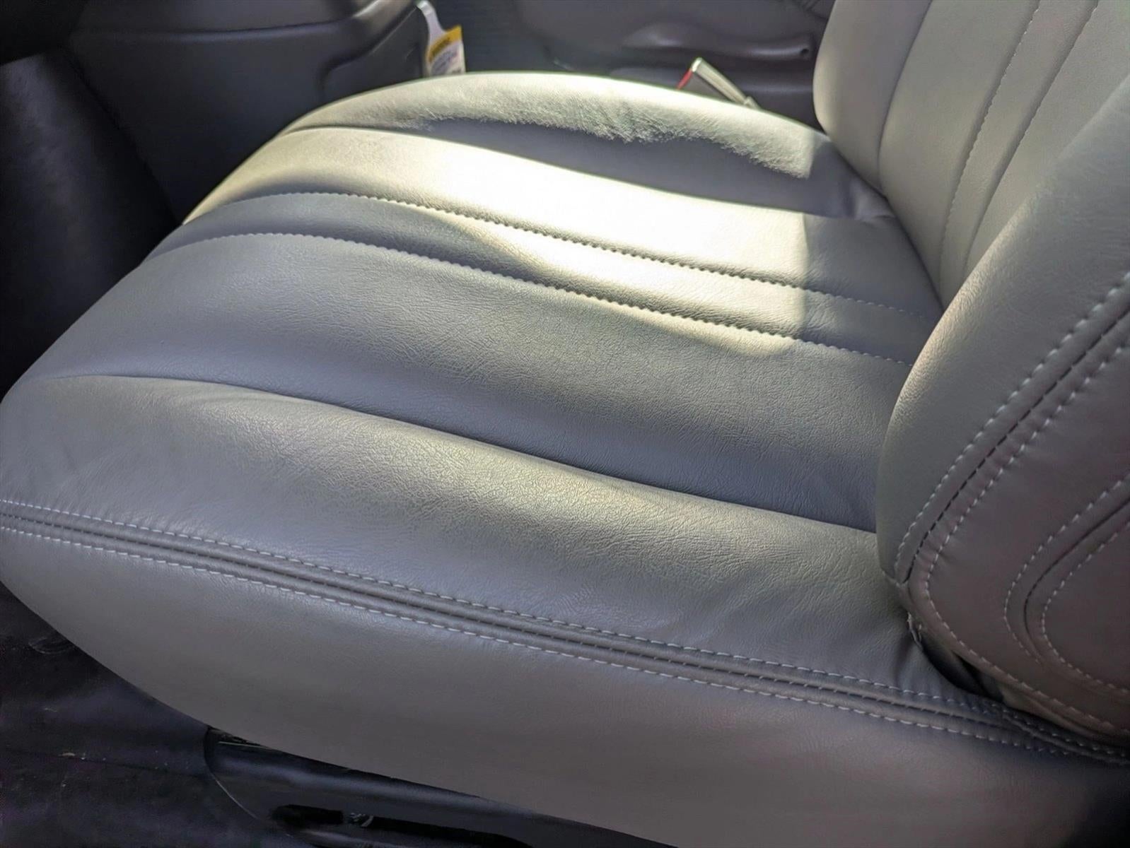 2025 Chevrolet Express Cargo Base
