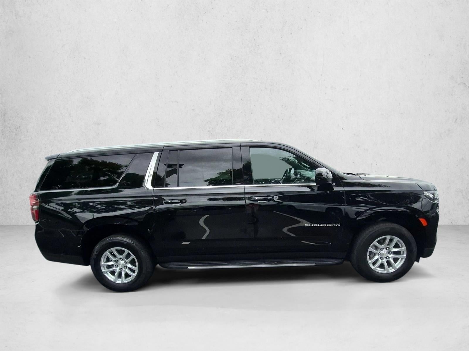 2023 Chevrolet Suburban LT
