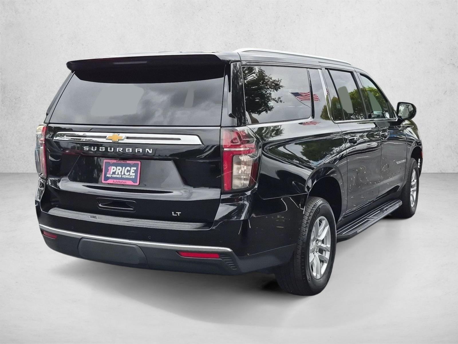 2023 Chevrolet Suburban LT