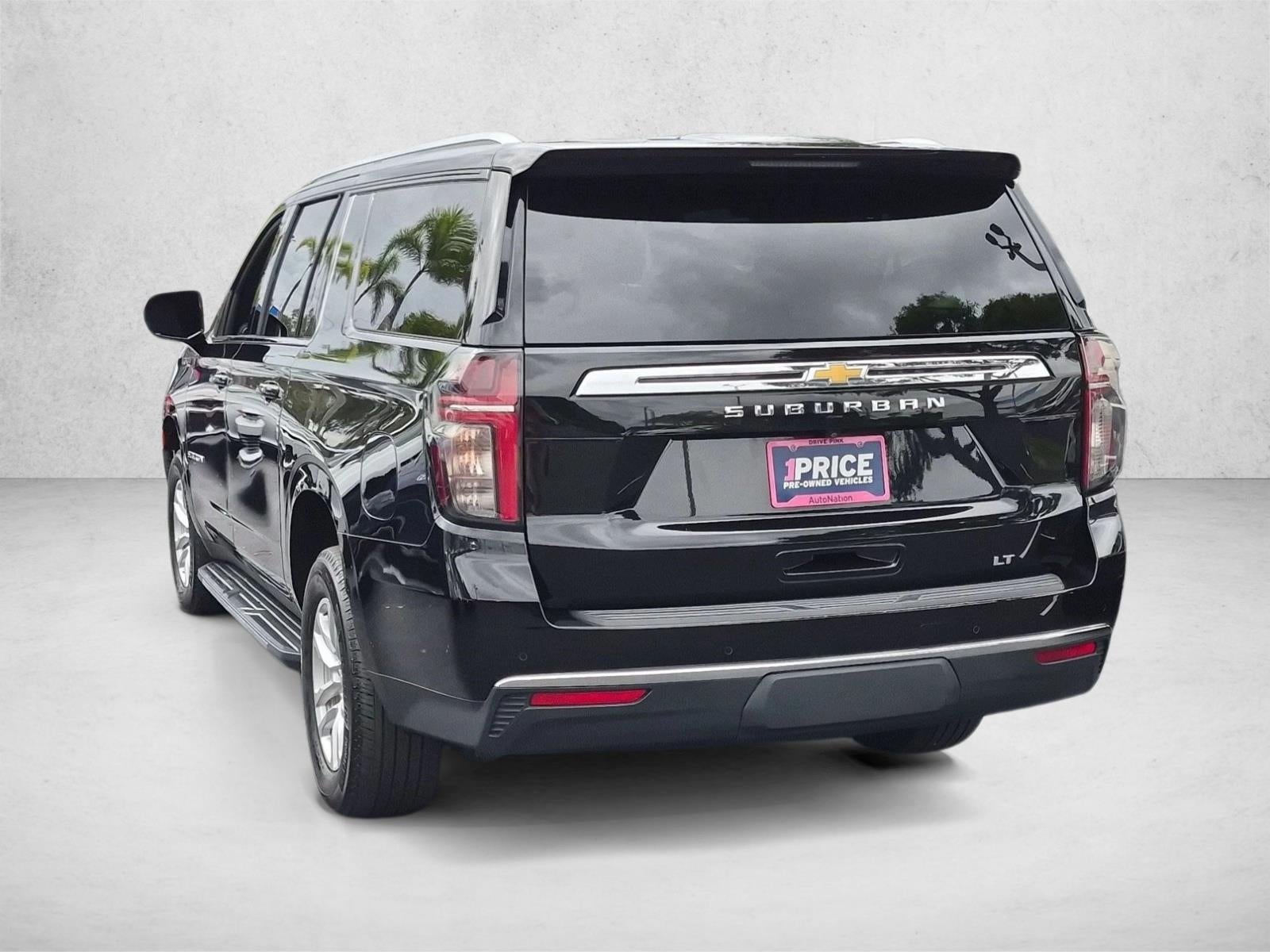 2023 Chevrolet Suburban LT