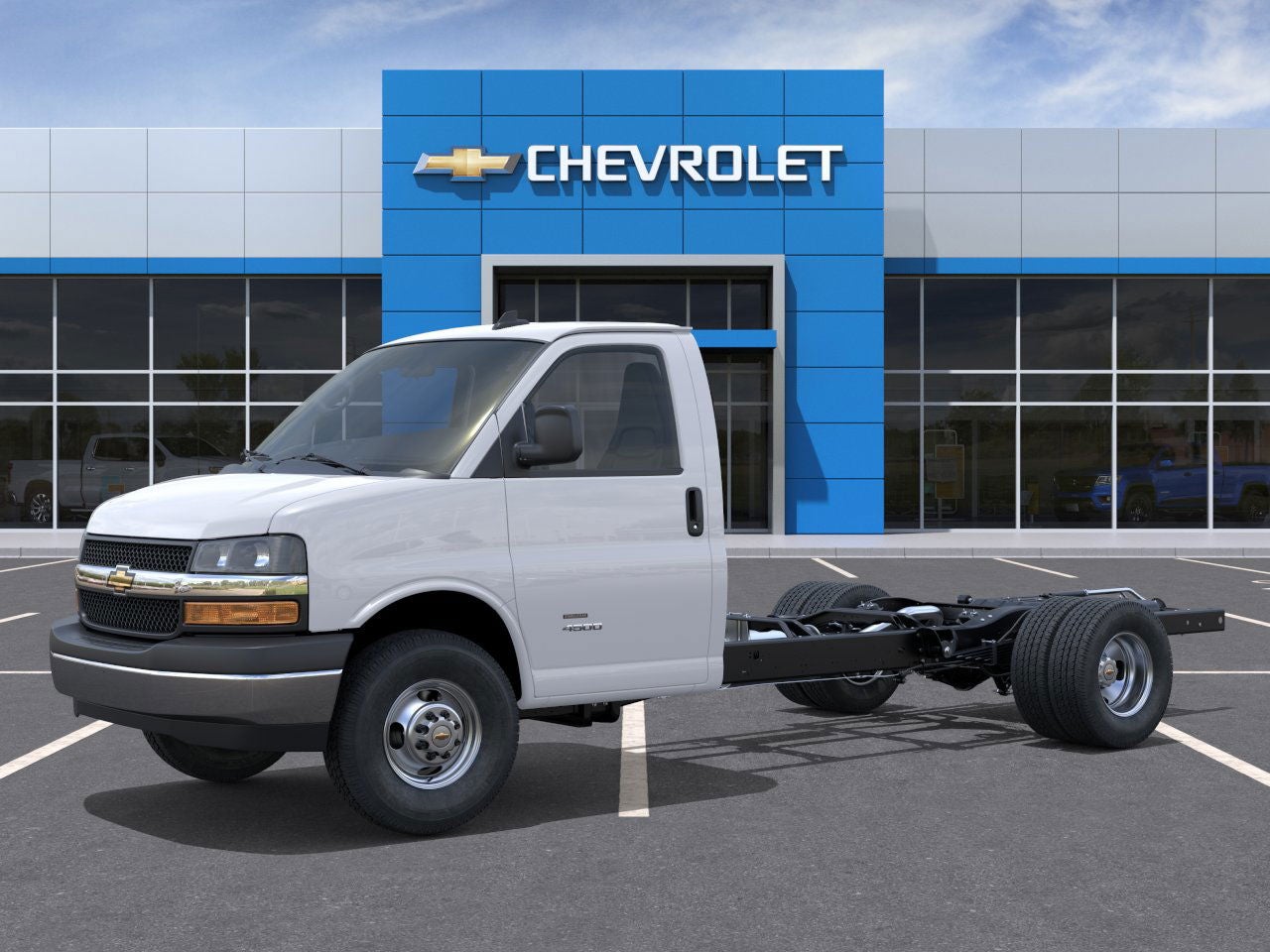2025 Chevrolet Express Cutaway 3500 Base