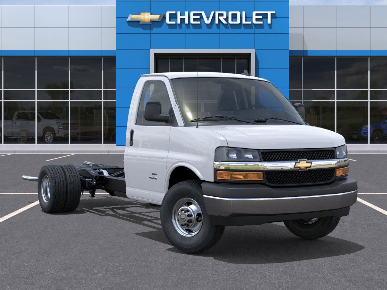 2026 Chevrolet Express Cutaway 3500 Base