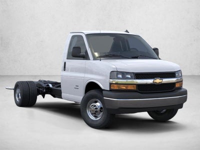 2026 Chevrolet Express Cutaway 3500 Base