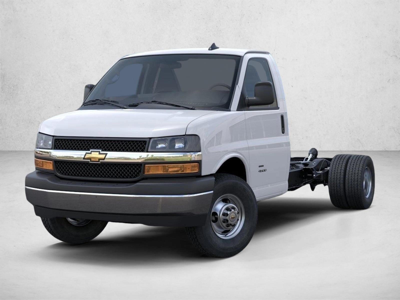 2026 Chevrolet Express Cutaway 3500 Base