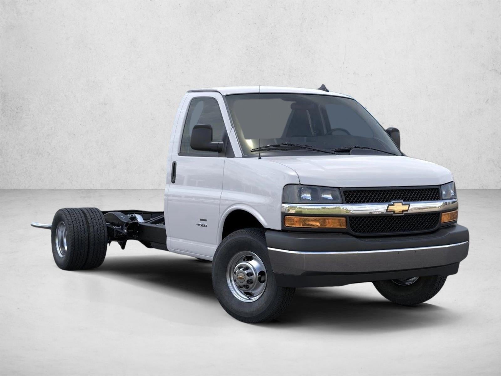2026 Chevrolet Express Cutaway 3500 Base