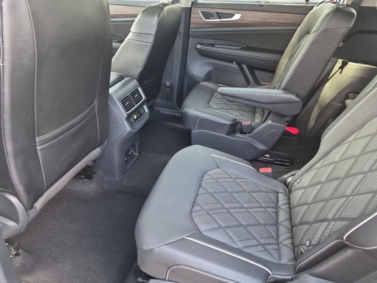 2024 Volkswagen Atlas 2.0T SEL Premium R-Line