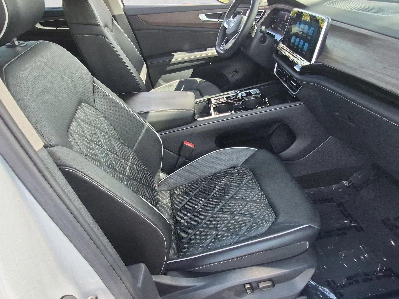 2024 Volkswagen Atlas 2.0T SEL Premium R-Line