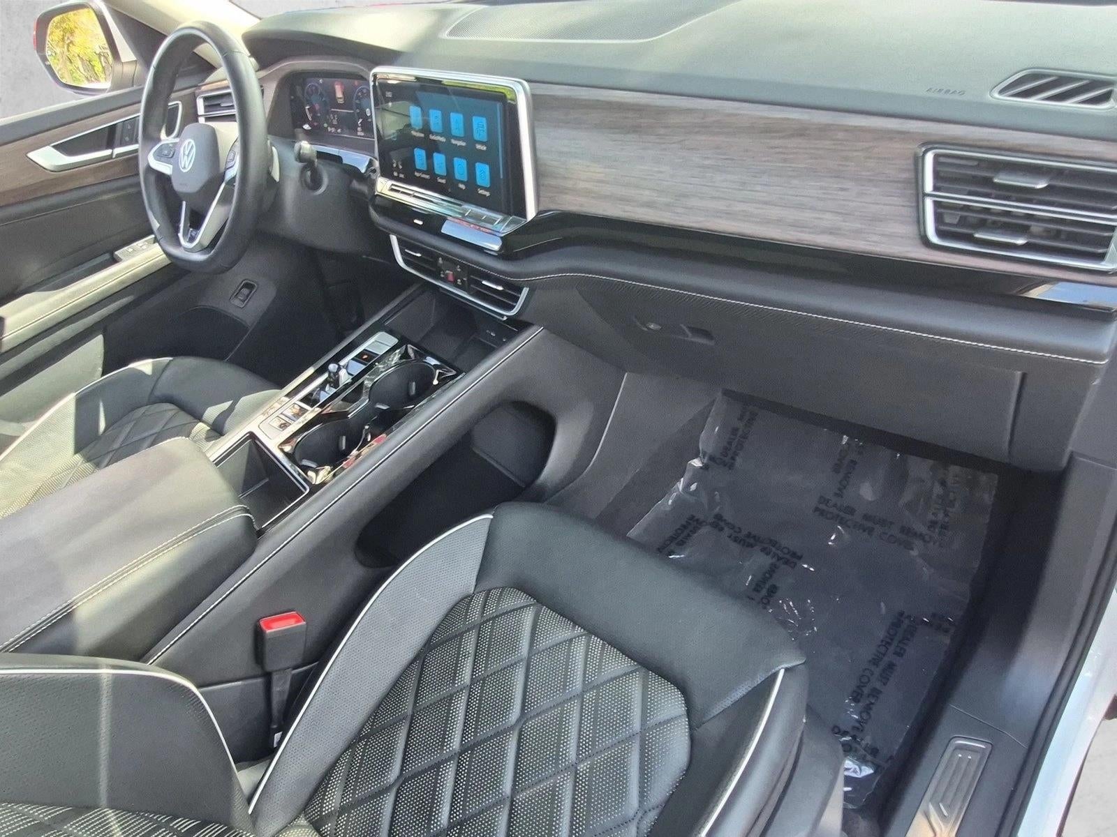 2024 Volkswagen Atlas 2.0T SEL Premium R-Line
