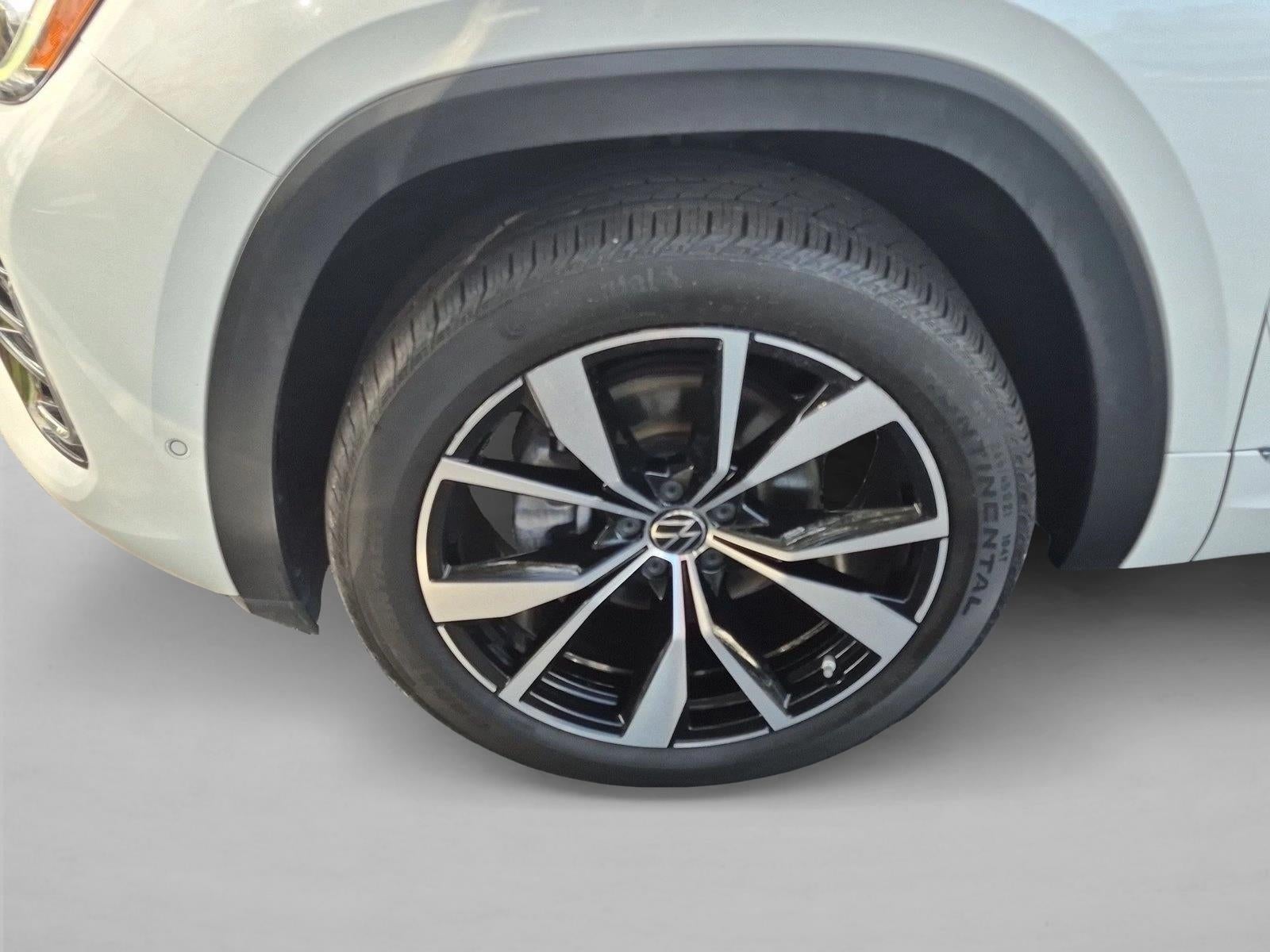 2024 Volkswagen Atlas 2.0T SEL Premium R-Line